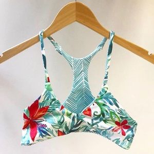Lsea swim top